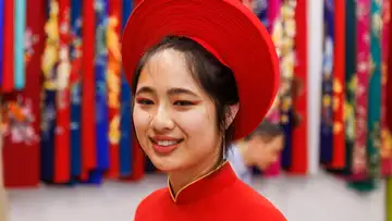 Vietnam: Pearls of the Dragon
