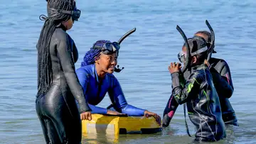 Freediver Welcomes All to a World of Wonder